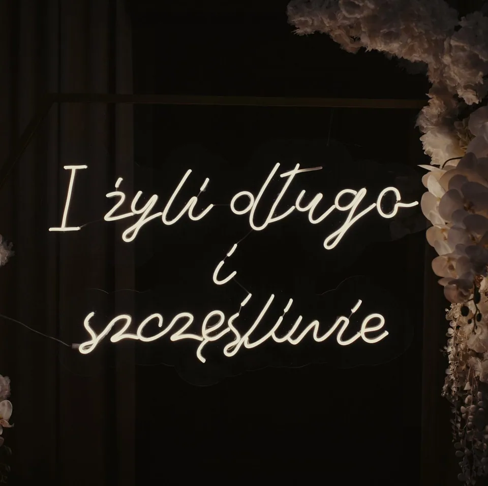 „I żyli długo i szczęśliwie”