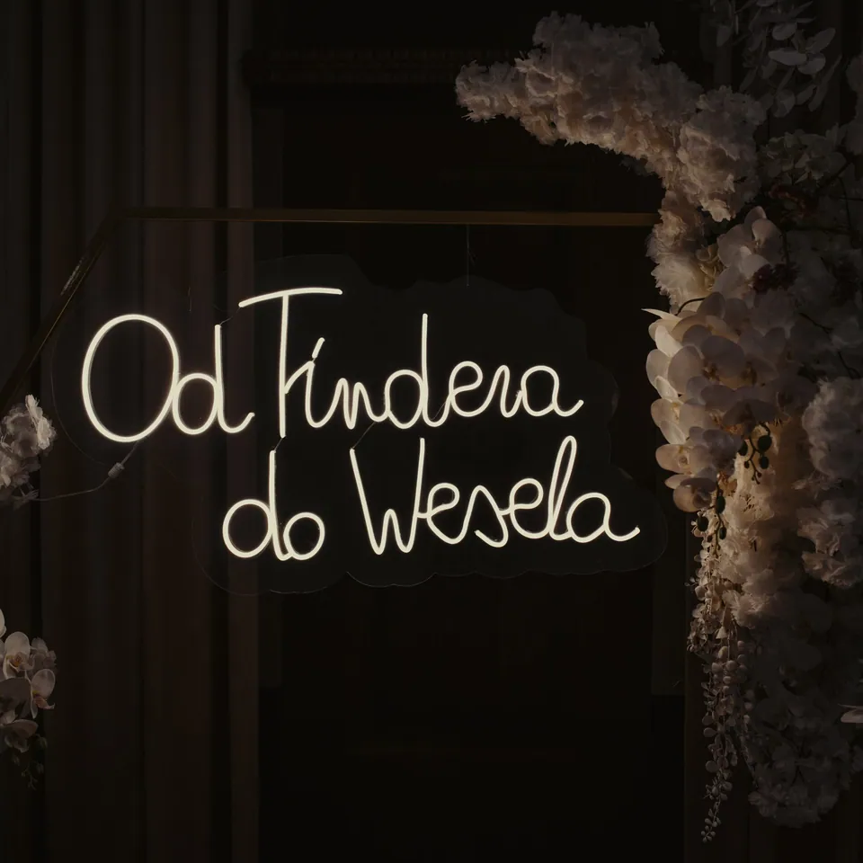 „Od Tindera do wesela”